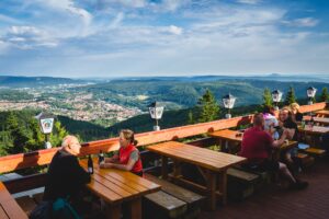 Ferienwohnung in Zella-Mehlis, , Wandern im Thüringer Wald, Ausblick über Zella-Mehlis